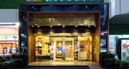 Trendy Romantic Hotel Guangzhou Beijing Road Pedestrian Street Haizhu Square Metro Station Branch