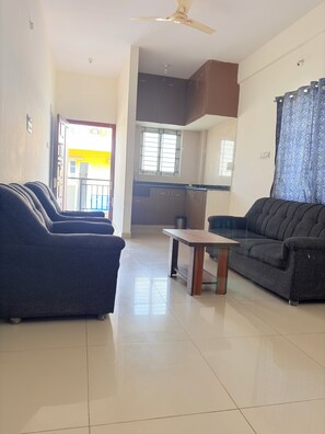 Living area - SS Home Stay (Bengaluru)