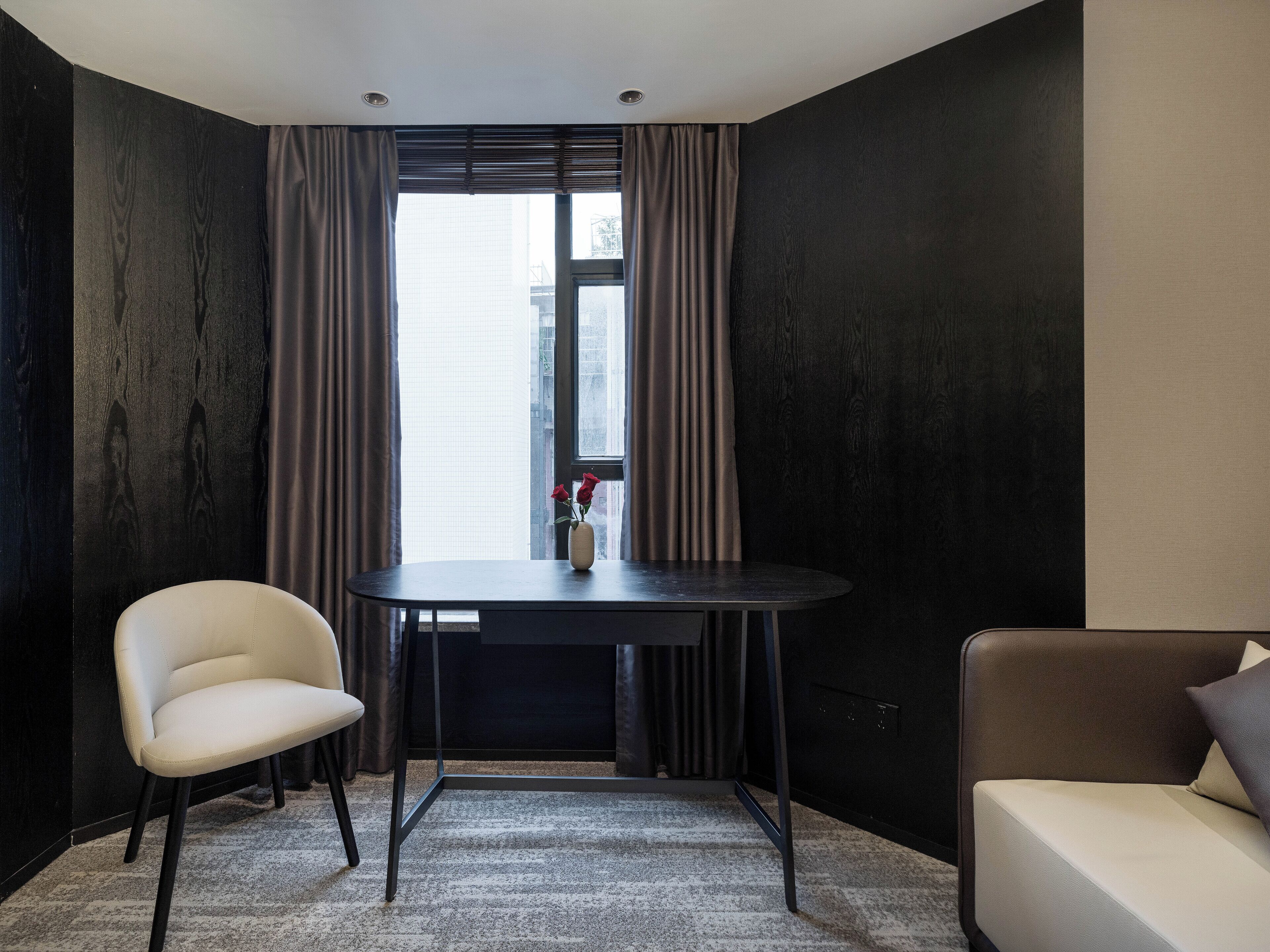 Superior Double Room, City View | Interior