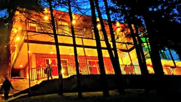 Deluxe Room | Exterior