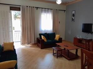 Standard-huoneisto, näköala puutarhaan | Oleskelualue | Tulostin