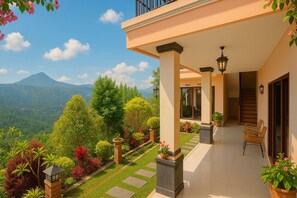 Junior-Suite, Balkon, Gartenblick | Terrasse/Patio