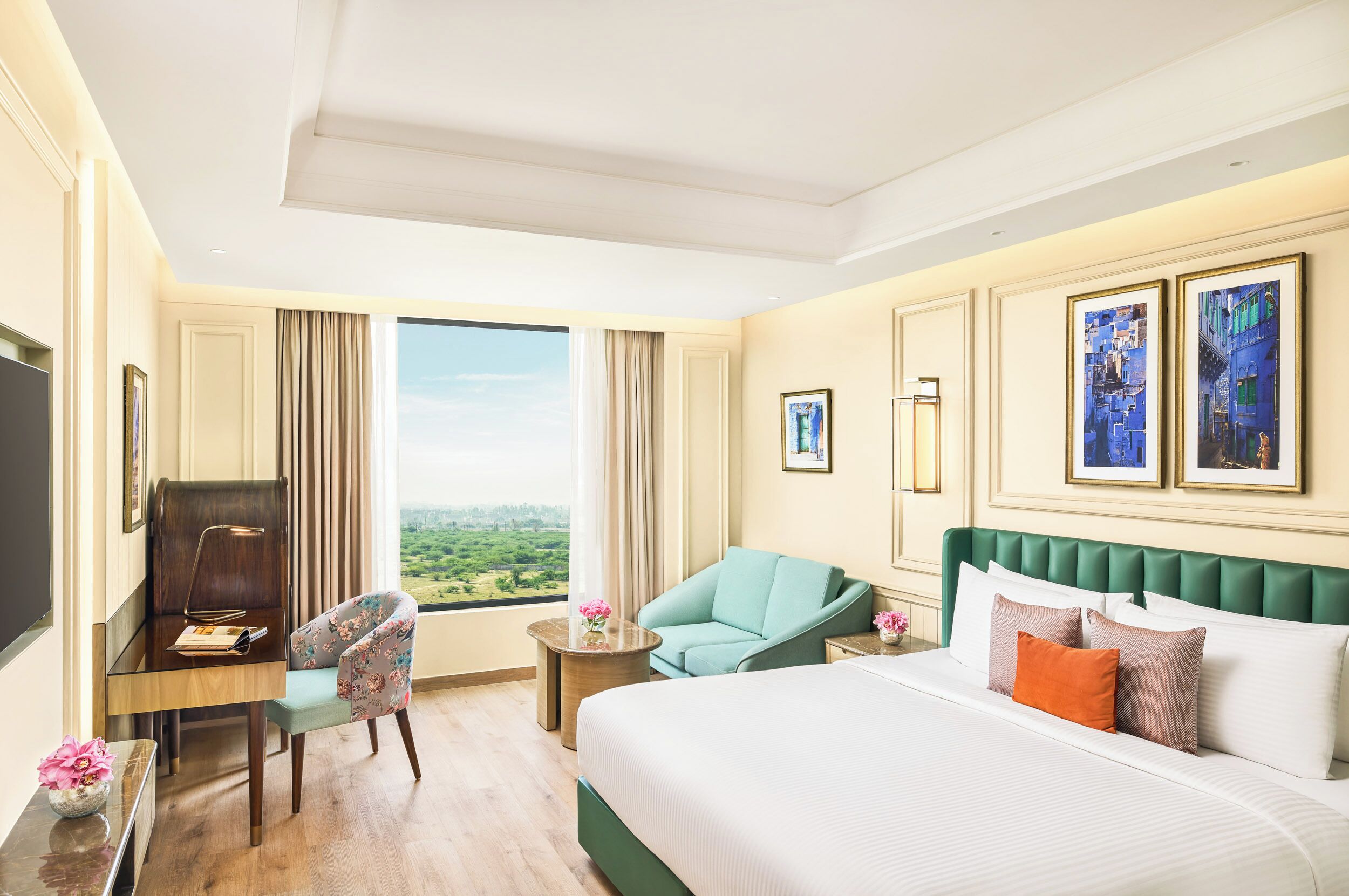 Superior Room, 1 King Bed