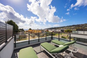 Terrace/patio - Saltbush House 350m to Beach (Safety Beach)