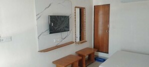 Standard Room - HOTEL JASRAJ (Ahmedabad)