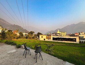 Terrace/patio - Verdant Haven Hotel (Rishikesh)