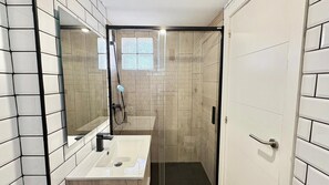 Shower, hair dryer, towels - Cardenal I by Terreta Rentals (Finestrat)