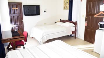 Familien-Doppelzimmer | Schreibtisch, kostenloses WLAN