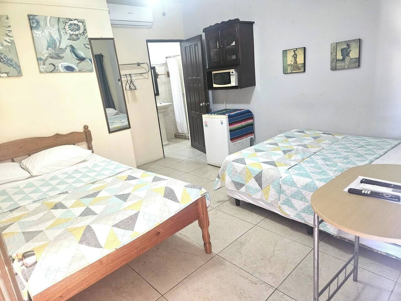 Comfort-Dreibettzimmer | Schreibtisch, kostenloses WLAN