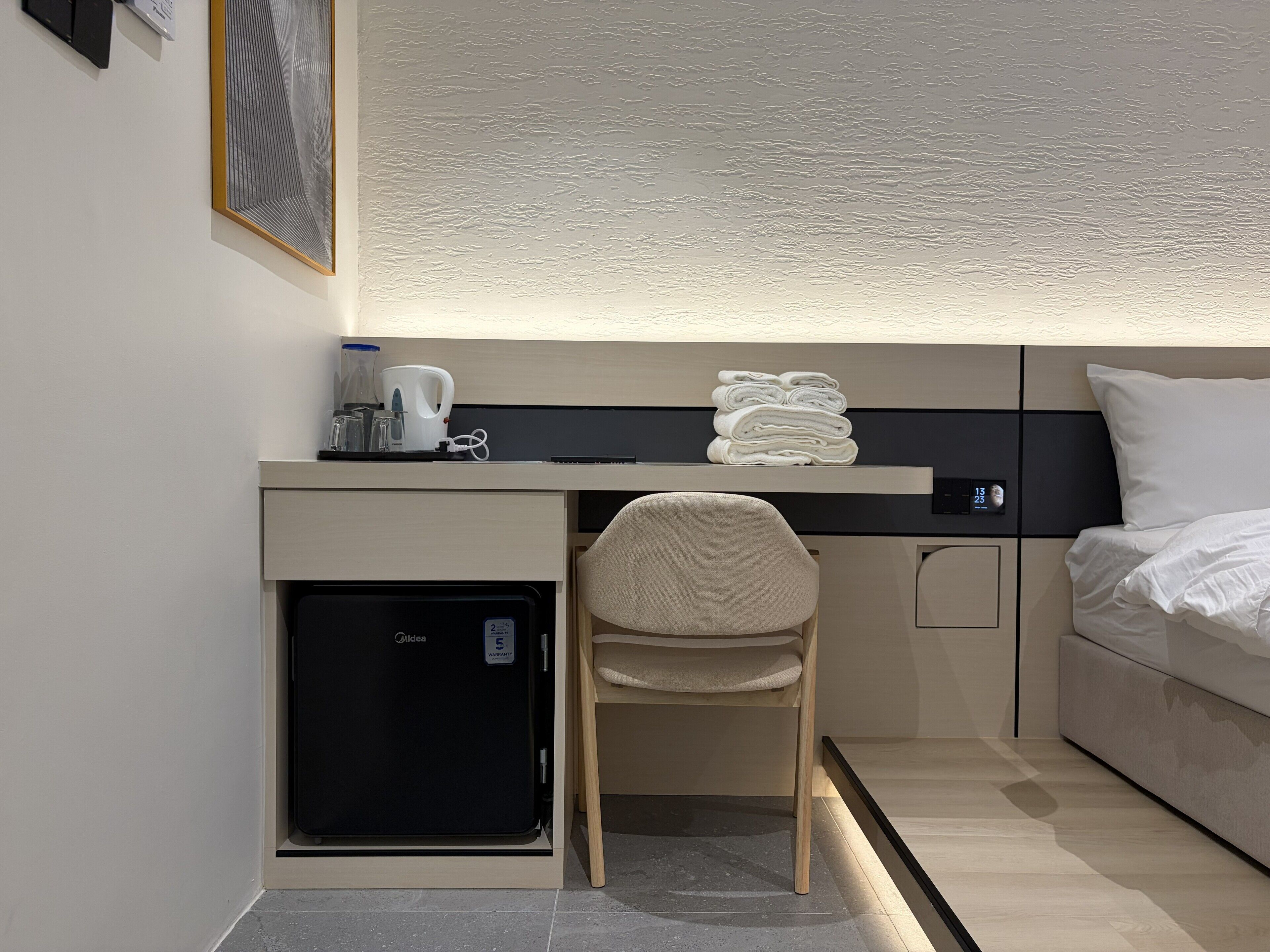 Desk, free WiFi, bed sheets