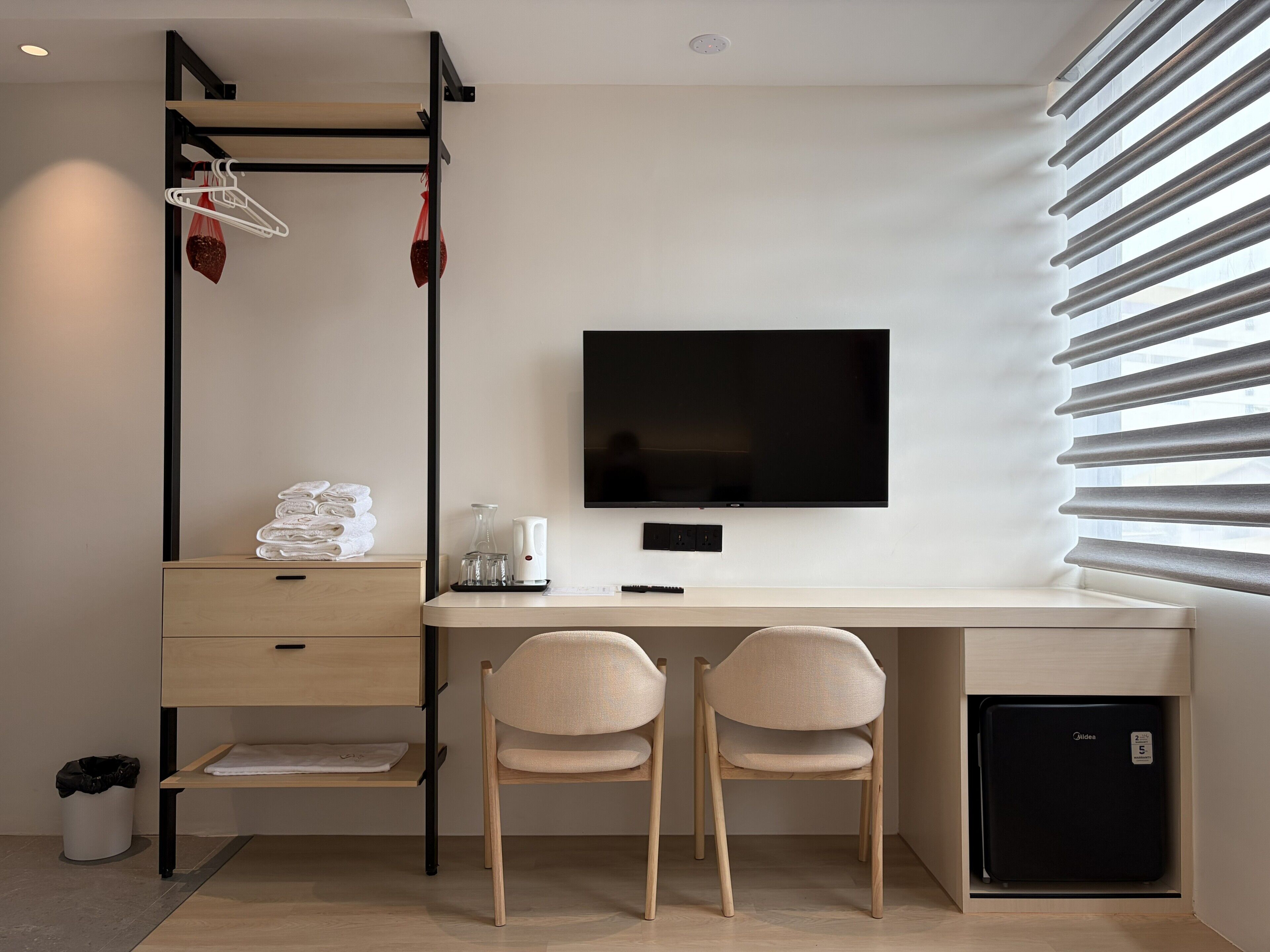 Standard Double Room | Desk, free WiFi, bed sheets