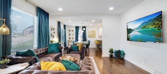 FirstMarket-Opulent Downtown Getaway