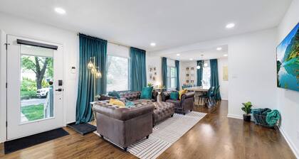 FirstMarket-Opulent Downtown Getaway