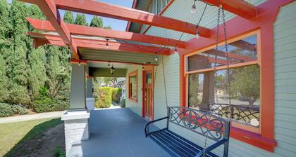 Home 1/2 Mi to Dtwn Riverside: Families Welcome!