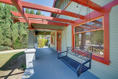 Home 1/2 Mi to Dtwn Riverside: Families Welcome!