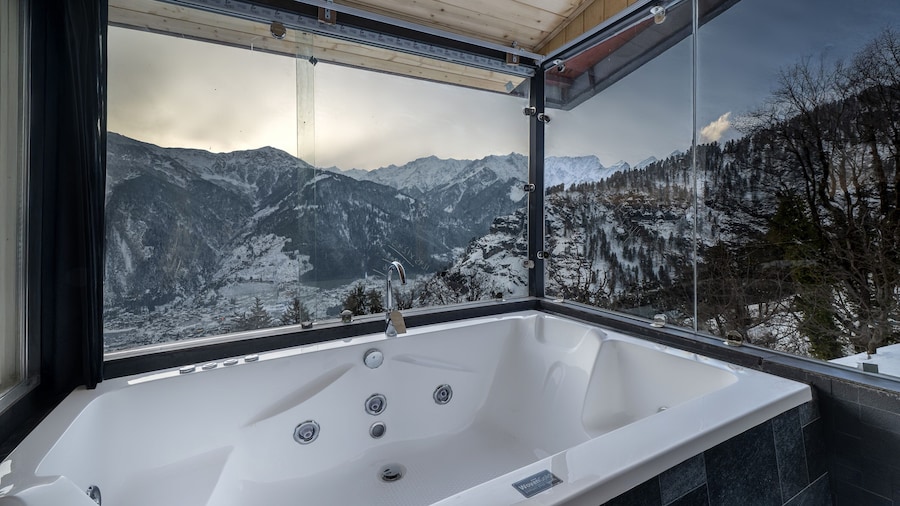 Echor Himalayan Sky Cabins Sethan Manali