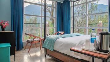 Premium Cabin, Bathtub, Mountain View | Iron/ironing board, free WiFi