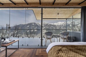 Cabaña Premium, bañera, vistas a la montaña | Tabla de planchar con plancha, wifi gratis, ropa de cama