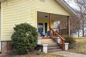 Exterior - 'The Vineyard House' - 2 Mi to Dtwn Mount Airy! (Mt Airy)
