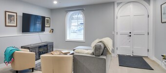 Walkable Townhome in the Heart of Central City!