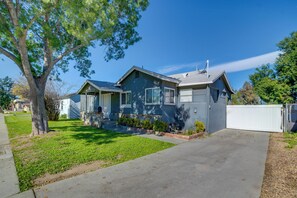 Exterior - Family-Friendly Home 2 Mi to Dtwn Riverside (Riverside)
