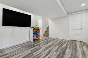 Room, 4 Bedrooms, Patio | Room amenity