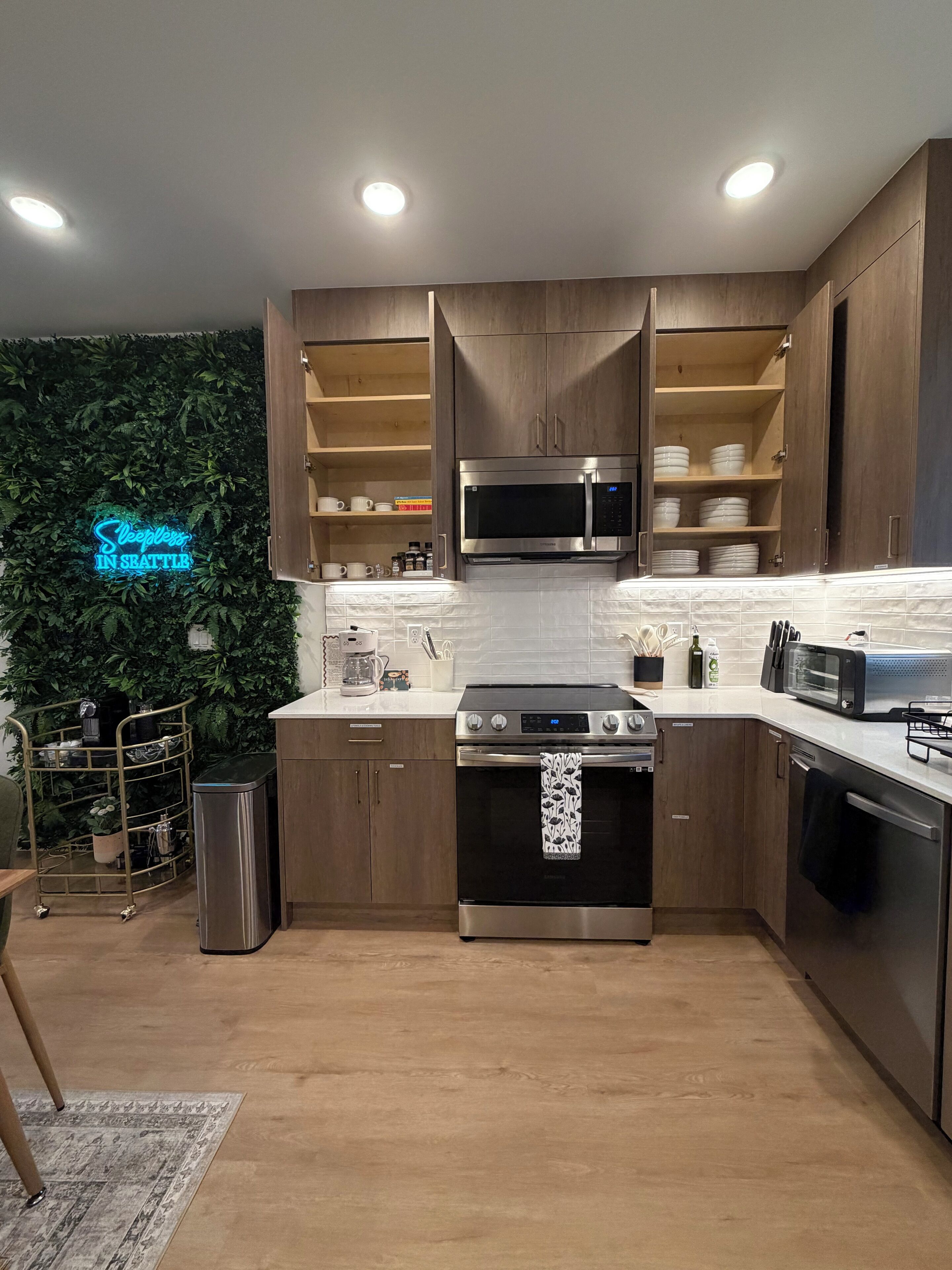 Microwave, oven, stovetop, dishwasher