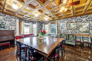 Dining - 'The Pickford House' - Luxury Central Coast Stay! (Cambria)