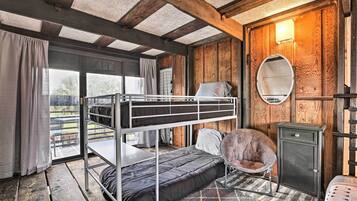 1 bedroom, internet, bed sheets