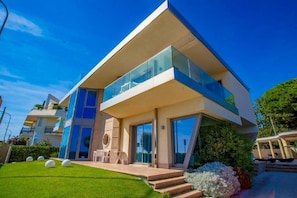 Garden - Apartments in Villa Fortunata (Terracina)