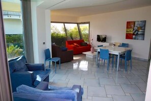 Family Apartment, Multiple Bedrooms, 2 Bathrooms (Villa Fortunata - Big Apartment) | Living area - Apartments in Villa Fortunata (Terracina)