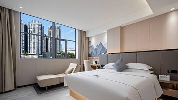 Bureau, espace de travail pour ordinateur portable, rideaux occultants