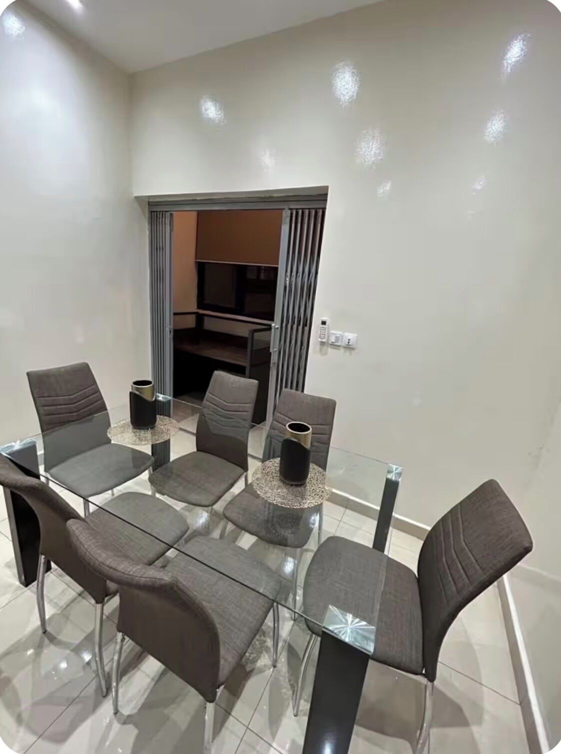 Penthouse Familial, vue ville | Restauration