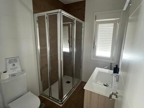 Nhà, hút thuốc | 2 phòng ngủ 