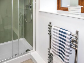 Towels - 1 bedroom accommodation in Tregarth, near Bangor (Tregarth, near Bangor)