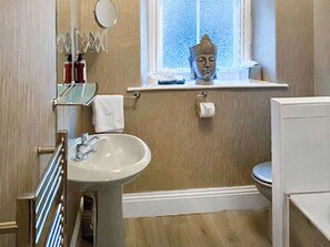 Towels - Merewyke Boutique Apartment - UK51055 (Bowness-on-Windermere)