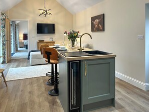 Interior - 1 bedroom accommodation in East Stoke, near Newark (East Stoke, near Newark)