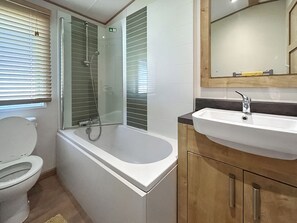 Towels - 2 bedroom accommodation in Ayr (Ayr)