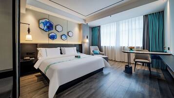 Habitación Business doble, vistas a la ciudad | Sábanas de algodón egipcio y ropa de cama de alta calidad