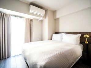 Premier One-Bedroom Apartment - High Floor | Blackout drapes, iron/ironing board, free WiFi, bed sheets - Section L Akihabara (Tokyo)