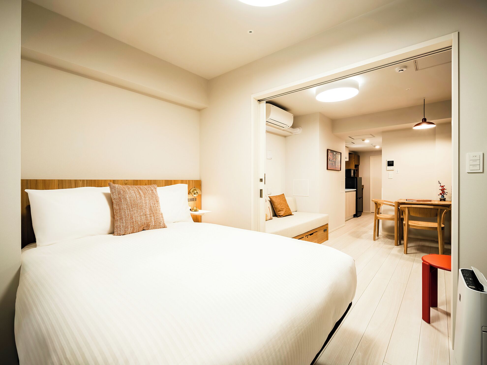 Rideaux occultants, fer et planche à repasser, Wi-Fi gratuit