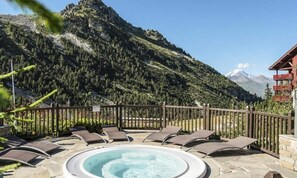 Outdoor spa tub - 3 Room Apartment for 6 People Prestige (Bourg-Saint-Maurice)