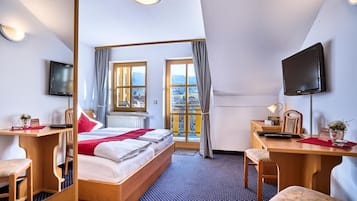 Double Room, Balcony | Free WiFi, bed sheets