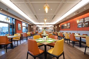 Tägliches inbegriffenes Frühstücksbuffet