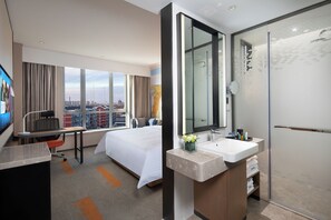 Comfort Room | Free minibar, desk, laptop workspace, free WiFi - Hampton by Hilton Beijing Wuzi Xueyuan (Tongzhou)