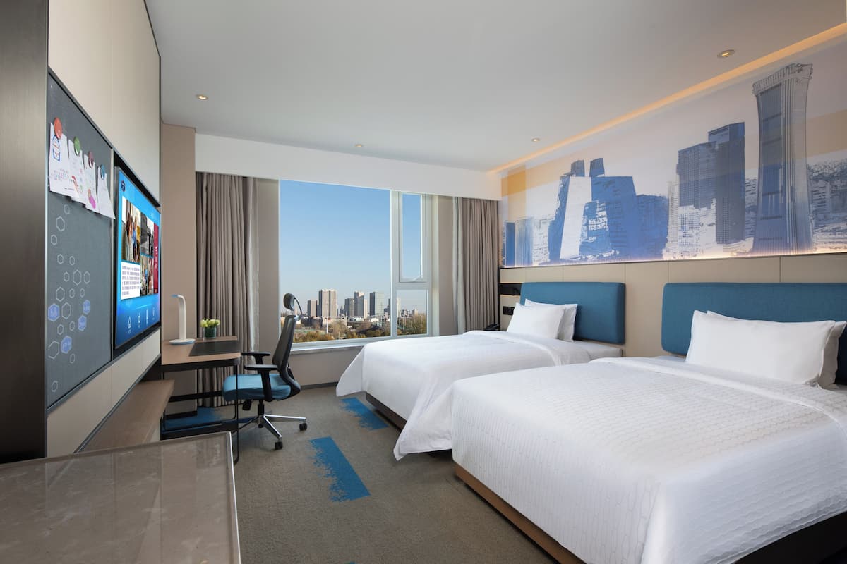 Escrivaninha, espaço de trabalho para notebook, Wi-Fi de cortesia