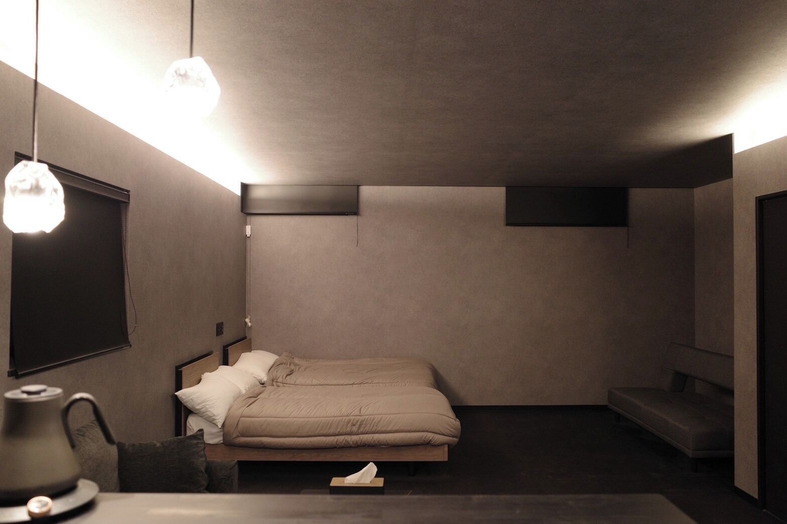 Desk, free WiFi, bed sheets