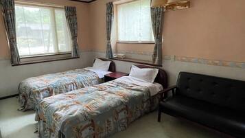 Free WiFi, bed sheets