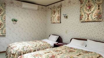 Free WiFi, bed sheets