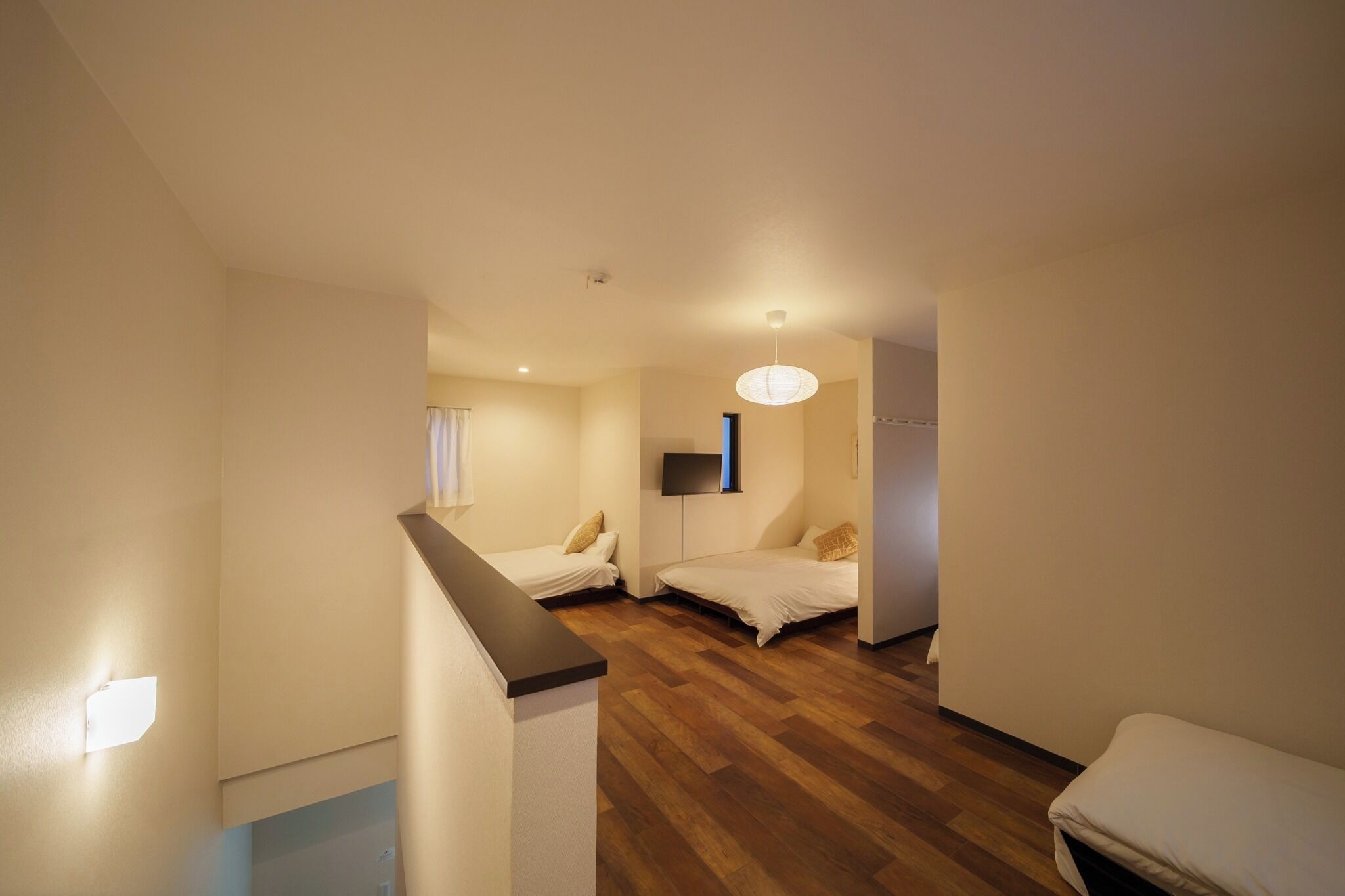 Desk, bed sheets